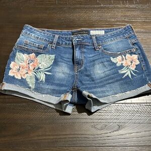 Aeropostale Blue Denim Floral Applique Shorts